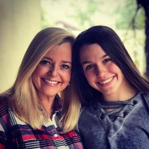 Meet your Posher, Macey